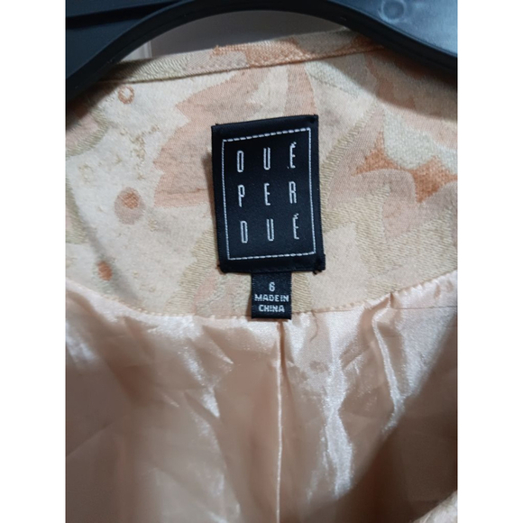 Due per Due Quilted Open Front Jacket in Muted Floral - Picture 8 of 9